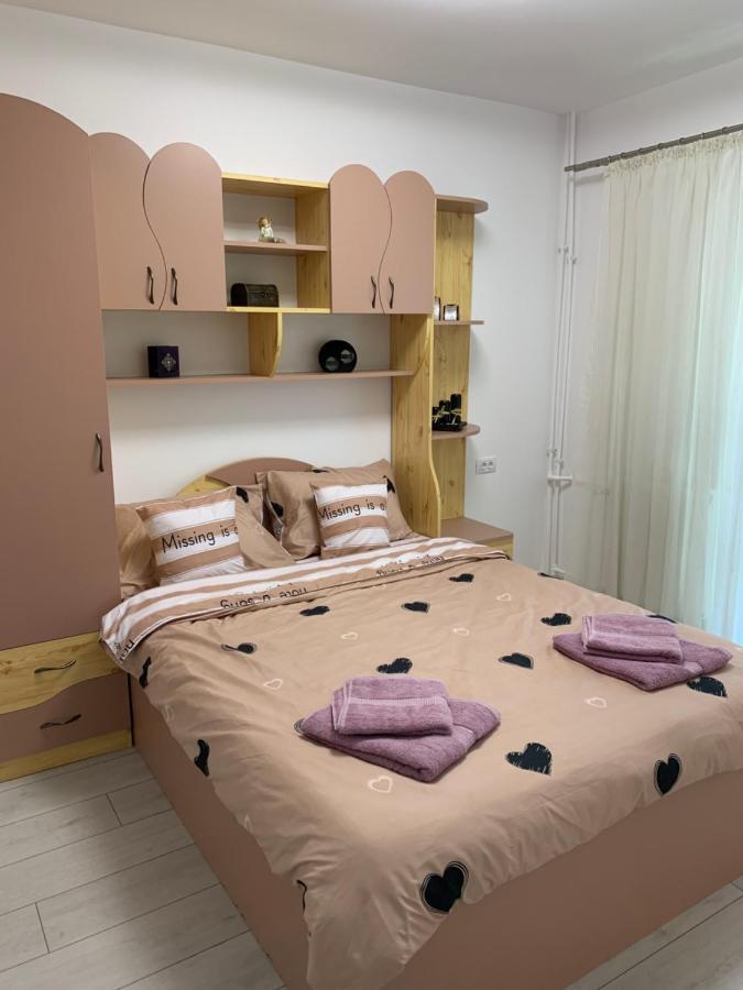 Apartament Regim Hotelier Орадя Экстерьер фото